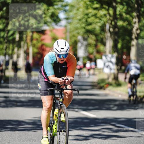 09.08.2026 - GEWOBA Citytriathlon Bremen Michael Burmester http://msf.ph/oto/9947740 09.08.2026 12:24:57 Radfahren 548, 602, 711, 776, 785, 819, 974, 991, 1104, 1140 meine-sportfotos.de