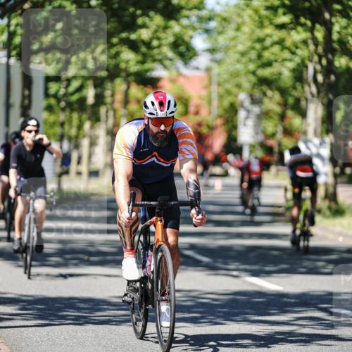 09.08.2026 - GEWOBA Citytriathlon Bremen Michael Burmester http://msf.ph/oto/9947745 09.08.2026 12:25:01 Radfahren 548, 602, 711, 785, 974, 991, 1104, 1140 meine-sportfotos.de