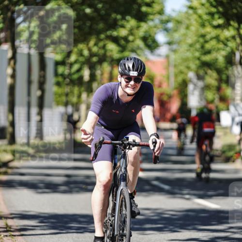 09.08.2026 - GEWOBA Citytriathlon Bremen Michael Burmester http://msf.ph/oto/9947753 09.08.2026 12:25:04 Radfahren 548, 602, 711, 785, 858, 859, 899, 974, 991, 1104, 1140 meine-sportfotos.de