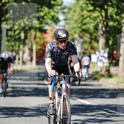 09.08.2026 - GEWOBA Citytriathlon Bremen Michael Burmester http://msf.ph/oto/9947760 09.08.2026 12:25:11 Radfahren 548, 602, 858, 859, 899, 991, 1140 meine-sportfotos.de