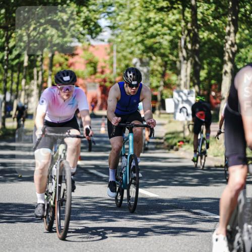 09.08.2026 - GEWOBA Citytriathlon Bremen Michael Burmester http://msf.ph/oto/9947770 09.08.2026 12:25:24 Radfahren 558, 649, 774, 859, 936, 1010, 1106, 1121 meine-sportfotos.de