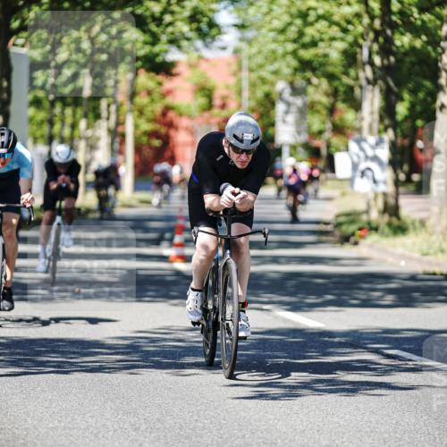 09.08.2026 - GEWOBA Citytriathlon Bremen Michael Burmester http://msf.ph/oto/9947780 09.08.2026 12:25:30 Radfahren 558, 649, 774, 936, 982, 1010, 1106, 1121, 1122 meine-sportfotos.de