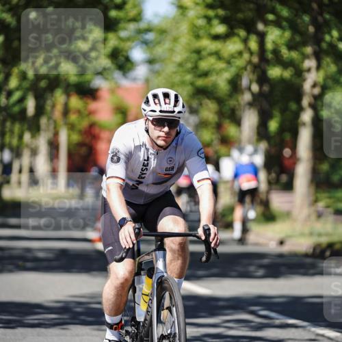 09.08.2026 - GEWOBA Citytriathlon Bremen Michael Burmester http://msf.ph/oto/9947796 09.08.2026 12:25:39 Radfahren 649, 702, 718, 743, 774, 779, 789, 810, 848, 936, 982, 1010, 1122, 1125 meine-sportfotos.de