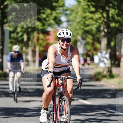 09.08.2026 - GEWOBA Citytriathlon Bremen Michael Burmester http://msf.ph/oto/9947816 09.08.2026 12:25:51 Radfahren 578, 614, 635, 702, 718, 738, 743, 779, 789, 797, 810, 848, 853, 913, 927, 942, 944, 1125 meine-sportfotos.de