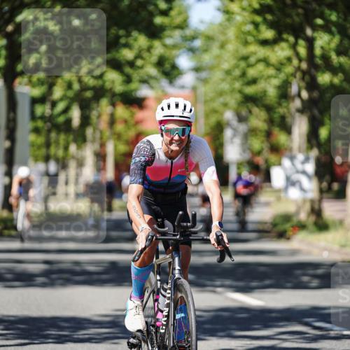 09.08.2026 - GEWOBA Citytriathlon Bremen Michael Burmester http://msf.ph/oto/9947832 09.08.2026 12:26:05 Radfahren 543, 635, 643, 700, 738, 740, 797, 913, 927, 941, 942, 957, 989, 997 meine-sportfotos.de