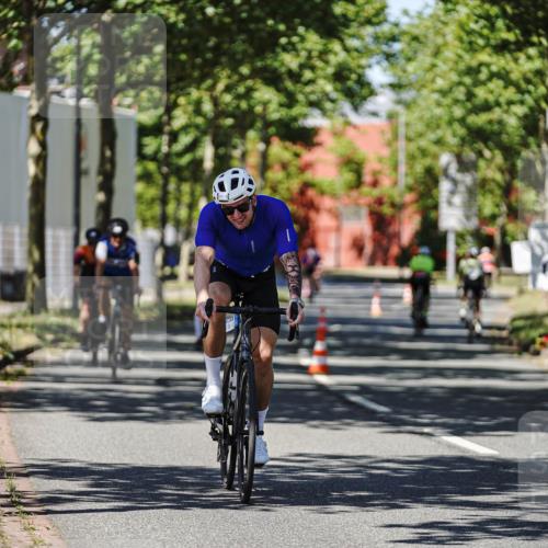 09.08.2026 - GEWOBA Citytriathlon Bremen Michael Burmester http://msf.ph/oto/9947846 09.08.2026 12:26:17 Radfahren 543, 621, 643, 700, 740, 766, 842, 908, 957, 989, 997, 1127 meine-sportfotos.de