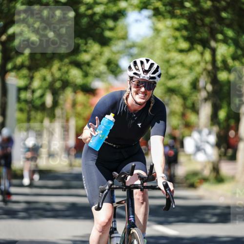 09.08.2026 - GEWOBA Citytriathlon Bremen Michael Burmester http://msf.ph/oto/9947866 09.08.2026 12:26:29 Radfahren 621, 674, 766, 767, 842, 908, 985, 1127, 1131 meine-sportfotos.de