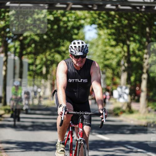 09.08.2026 - GEWOBA Citytriathlon Bremen Michael Burmester http://msf.ph/oto/9947896 09.08.2026 12:26:56 Radfahren 607, 633, 654, 813, 822, 856, 922, 958, 1001, 1103, 1153 meine-sportfotos.de