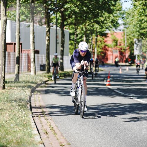 09.08.2026 - GEWOBA Citytriathlon Bremen Michael Burmester http://msf.ph/oto/9947902 09.08.2026 12:26:59 Radfahren 607, 633, 654, 813, 822, 856, 958, 1001, 1103 meine-sportfotos.de