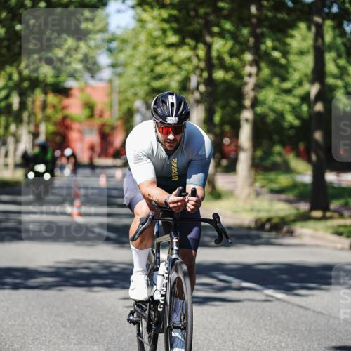 09.08.2026 - GEWOBA Citytriathlon Bremen Michael Burmester http://msf.ph/oto/9947917 09.08.2026 12:27:22 Radfahren 597, 630, 712, 732, 881, 962 meine-sportfotos.de