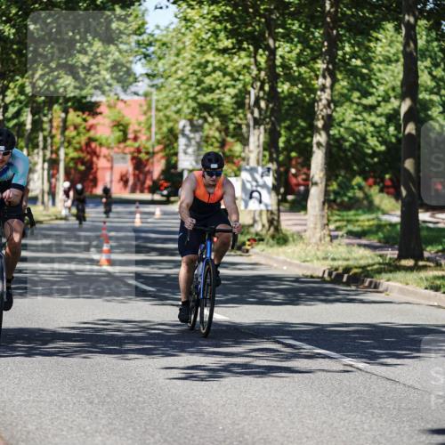 09.08.2026 - GEWOBA Citytriathlon Bremen Michael Burmester http://msf.ph/oto/9947922 09.08.2026 12:27:27 Radfahren 587, 597, 630, 669, 712, 714, 732, 881, 904 meine-sportfotos.de
