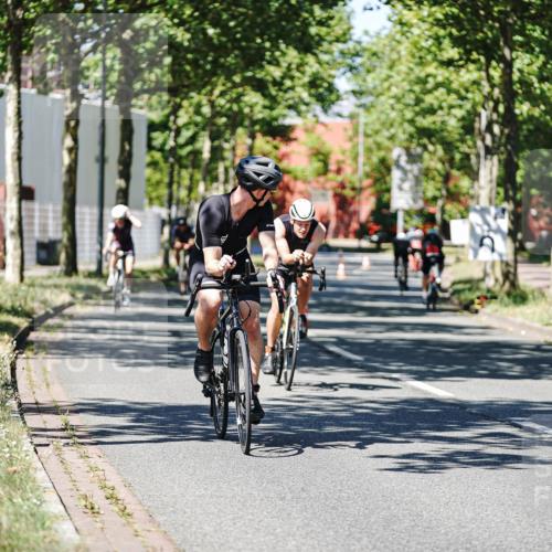 09.08.2026 - GEWOBA Citytriathlon Bremen Michael Burmester http://msf.ph/oto/9947932 09.08.2026 12:27:31 Radfahren 587, 597, 630, 669, 712, 714, 729, 732, 854, 881, 904 meine-sportfotos.de