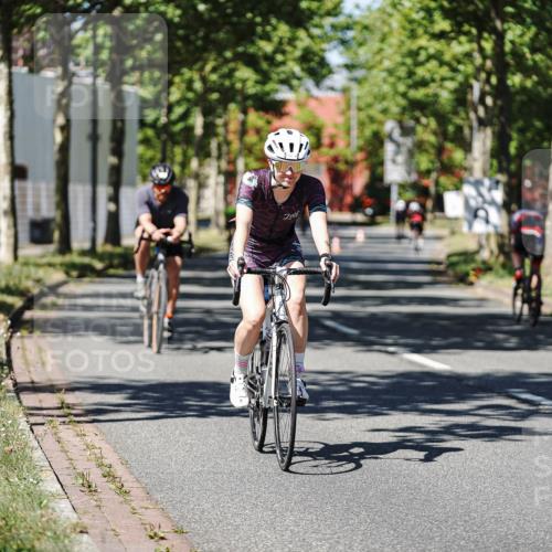 09.08.2026 - GEWOBA Citytriathlon Bremen Michael Burmester http://msf.ph/oto/9947937 09.08.2026 12:27:34 Radfahren 587, 597, 630, 669, 712, 714, 729, 732, 801, 854, 881, 904 meine-sportfotos.de