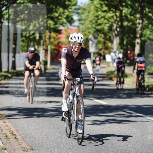 09.08.2026 - GEWOBA Citytriathlon Bremen Michael Burmester http://msf.ph/oto/9947939 09.08.2026 12:27:34 Radfahren 587, 597, 630, 669, 712, 714, 729, 732, 801, 854, 881, 904 meine-sportfotos.de