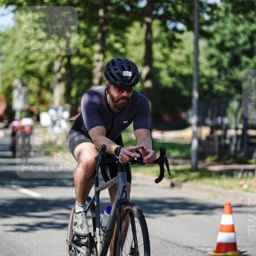 09.08.2026 - GEWOBA Citytriathlon Bremen Michael Burmester http://msf.ph/oto/9947943 09.08.2026 12:27:36 Radfahren 587, 597, 630, 669, 712, 714, 729, 732, 801, 854, 881, 904 meine-sportfotos.de