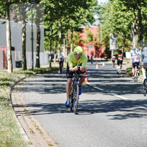 09.08.2026 - GEWOBA Citytriathlon Bremen Michael Burmester http://msf.ph/oto/9947944 09.08.2026 12:27:40 Radfahren 587, 597, 630, 669, 684, 714, 729, 801, 828, 831, 854, 881, 904 meine-sportfotos.de
