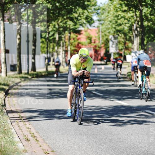09.08.2026 - GEWOBA Citytriathlon Bremen Michael Burmester http://msf.ph/oto/9947945 09.08.2026 12:27:40 Radfahren 587, 597, 630, 669, 684, 714, 729, 801, 828, 831, 854, 881, 904 meine-sportfotos.de