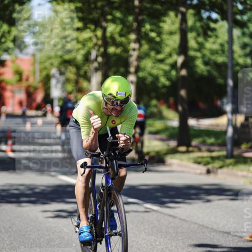 09.08.2026 - GEWOBA Citytriathlon Bremen Michael Burmester http://msf.ph/oto/9947947 09.08.2026 12:27:41 Radfahren 587, 669, 684, 714, 729, 801, 828, 831, 854, 881, 904, 1157 meine-sportfotos.de