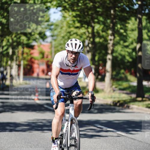 09.08.2026 - GEWOBA Citytriathlon Bremen Michael Burmester http://msf.ph/oto/9947956 09.08.2026 12:27:46 Radfahren 684, 714, 729, 801, 828, 831, 854, 904, 1157 meine-sportfotos.de