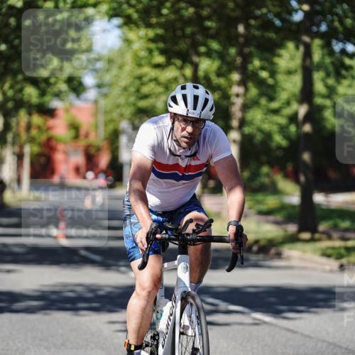 09.08.2026 - GEWOBA Citytriathlon Bremen Michael Burmester http://msf.ph/oto/9947957 09.08.2026 12:27:46 Radfahren 684, 714, 729, 801, 828, 831, 854, 904, 1157 meine-sportfotos.de