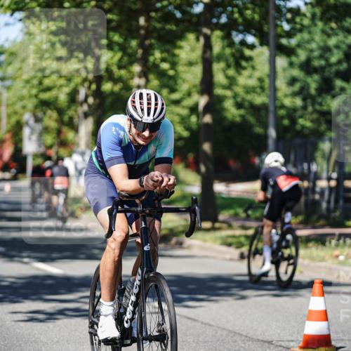 09.08.2026 - GEWOBA Citytriathlon Bremen Michael Burmester http://msf.ph/oto/9947973 09.08.2026 12:27:59 Radfahren 554, 660, 831, 917, 1157 meine-sportfotos.de