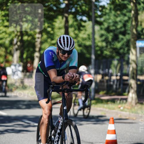 09.08.2026 - GEWOBA Citytriathlon Bremen Michael Burmester http://msf.ph/oto/9947974 09.08.2026 12:27:59 Radfahren 554, 660, 831, 917, 1157 meine-sportfotos.de