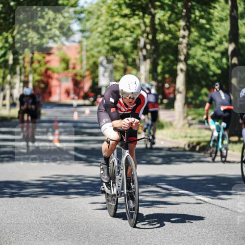 09.08.2026 - GEWOBA Citytriathlon Bremen Michael Burmester http://msf.ph/oto/9947976 09.08.2026 12:28:07 Radfahren 554, 660, 666, 690, 917, 1002 meine-sportfotos.de