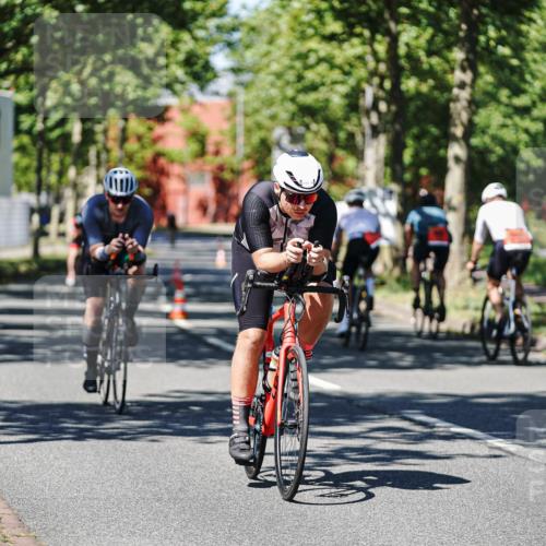09.08.2026 - GEWOBA Citytriathlon Bremen Michael Burmester http://msf.ph/oto/9947979 09.08.2026 12:28:09 Radfahren 554, 660, 661, 666, 690, 917, 951, 1002, 1148 meine-sportfotos.de