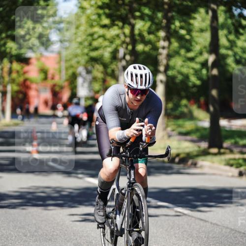 09.08.2026 - GEWOBA Citytriathlon Bremen Michael Burmester http://msf.ph/oto/9947983 09.08.2026 12:28:10 Radfahren 554, 660, 661, 666, 690, 917, 951, 1002, 1148 meine-sportfotos.de