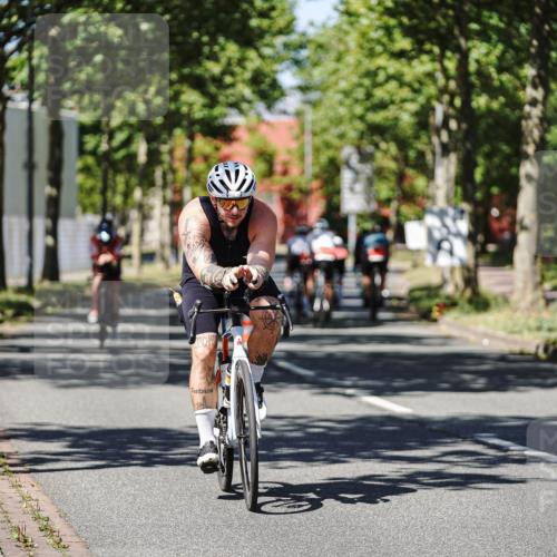 09.08.2026 - GEWOBA Citytriathlon Bremen Michael Burmester http://msf.ph/oto/9947984 09.08.2026 12:28:11 Radfahren 554, 660, 661, 666, 690, 917, 951, 1002, 1148 meine-sportfotos.de
