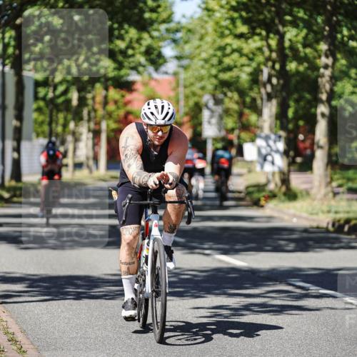 09.08.2026 - GEWOBA Citytriathlon Bremen Michael Burmester http://msf.ph/oto/9947985 09.08.2026 12:28:11 Radfahren 554, 660, 661, 666, 690, 917, 951, 1002, 1148 meine-sportfotos.de