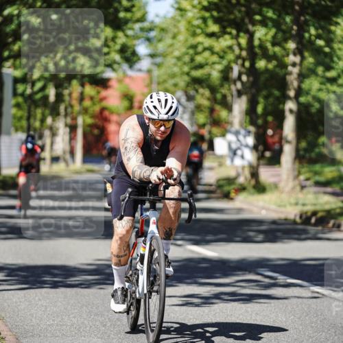 09.08.2026 - GEWOBA Citytriathlon Bremen Michael Burmester http://msf.ph/oto/9947986 09.08.2026 12:28:11 Radfahren 554, 660, 661, 666, 690, 917, 951, 1002, 1148 meine-sportfotos.de