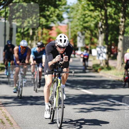 09.08.2026 - GEWOBA Citytriathlon Bremen Michael Burmester http://msf.ph/oto/9947994 09.08.2026 12:28:20 Radfahren 549, 631, 661, 666, 676, 690, 862, 951, 1002, 1148 meine-sportfotos.de