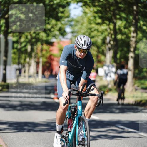 09.08.2026 - GEWOBA Citytriathlon Bremen Michael Burmester http://msf.ph/oto/9947999 09.08.2026 12:28:22 Radfahren 549, 631, 661, 666, 676, 862, 951, 1148 meine-sportfotos.de