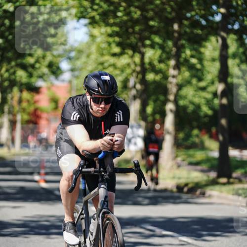 09.08.2026 - GEWOBA Citytriathlon Bremen Michael Burmester http://msf.ph/oto/9948007 09.08.2026 12:28:40 Radfahren 610, 619, 652, 658, 698, 719, 795 meine-sportfotos.de