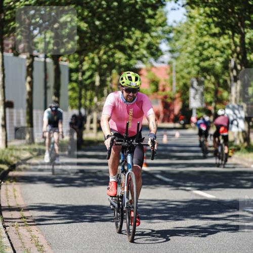 09.08.2026 - GEWOBA Citytriathlon Bremen Michael Burmester http://msf.ph/oto/9948037 09.08.2026 12:29:02 Radfahren 112, 540, 556, 563, 688, 691, 692, 703, 764, 843, 878, 969, 1007, 1141 meine-sportfotos.de