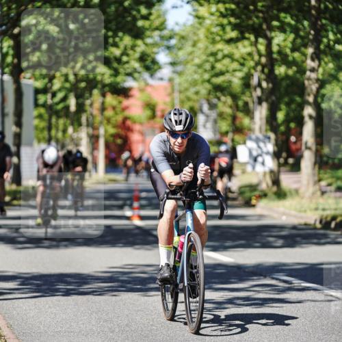 09.08.2026 - GEWOBA Citytriathlon Bremen Michael Burmester http://msf.ph/oto/9948043 09.08.2026 12:29:05 Radfahren 112, 540, 556, 563, 688, 692, 723, 764, 771, 843, 878, 1007, 1141 meine-sportfotos.de