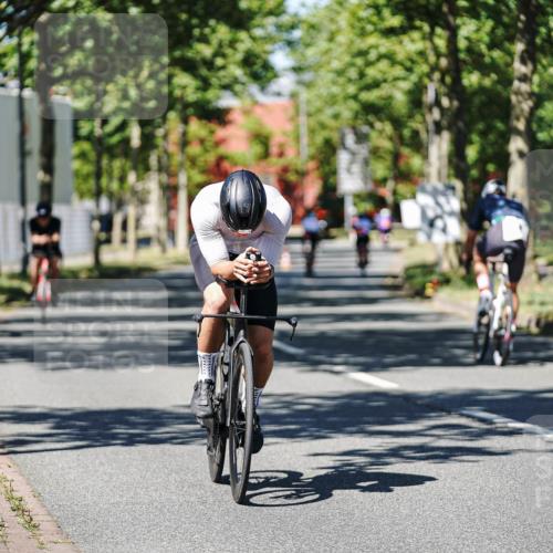 09.08.2026 - GEWOBA Citytriathlon Bremen Michael Burmester http://msf.ph/oto/9948059 09.08.2026 12:29:20 Radfahren 551, 632, 723, 724, 771, 791, 811, 835, 1007 meine-sportfotos.de