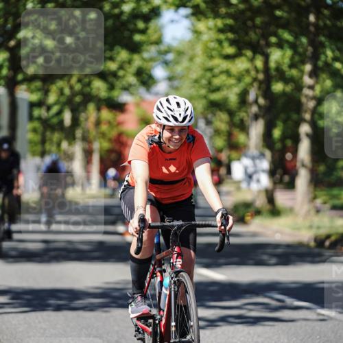 09.08.2026 - GEWOBA Citytriathlon Bremen Michael Burmester http://msf.ph/oto/9948071 09.08.2026 12:29:33 Radfahren 575, 642, 697, 724, 811, 825, 905, 999 meine-sportfotos.de