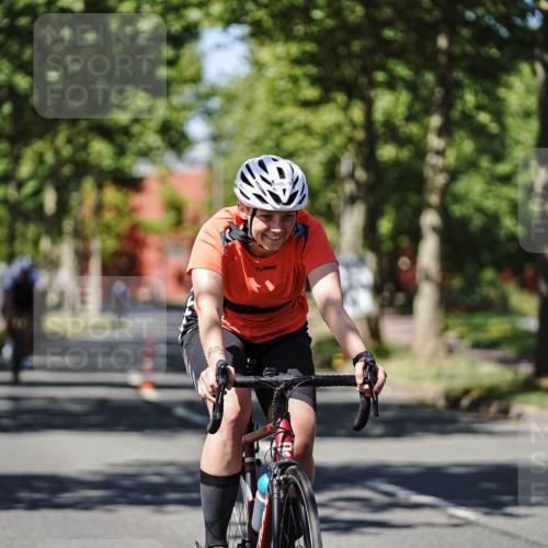 09.08.2026 - GEWOBA Citytriathlon Bremen Michael Burmester http://msf.ph/oto/9948072 09.08.2026 12:29:33 Radfahren 575, 642, 697, 724, 811, 825, 905, 999 meine-sportfotos.de