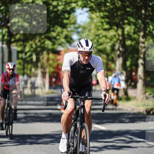 09.08.2026 - GEWOBA Citytriathlon Bremen Michael Burmester http://msf.ph/oto/9948075 09.08.2026 12:29:36 Radfahren 575, 642, 697, 724, 811, 825, 905, 999, 1011 meine-sportfotos.de