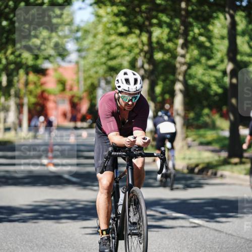 09.08.2026 - GEWOBA Citytriathlon Bremen Michael Burmester http://msf.ph/oto/9948086 09.08.2026 12:29:48 Radfahren 616, 618, 641, 642, 697, 825, 964, 1011 meine-sportfotos.de