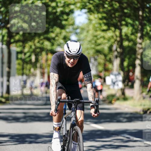 09.08.2026 - GEWOBA Citytriathlon Bremen Michael Burmester http://msf.ph/oto/9948092 09.08.2026 12:29:51 Radfahren 616, 618, 641, 642, 963, 964, 1011 meine-sportfotos.de
