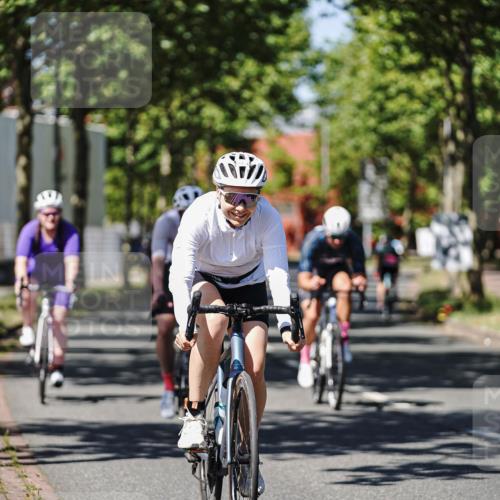 09.08.2026 - GEWOBA Citytriathlon Bremen Michael Burmester http://msf.ph/oto/9948095 09.08.2026 12:29:57 Radfahren 593, 616, 618, 641, 963, 964, 967, 1128 meine-sportfotos.de