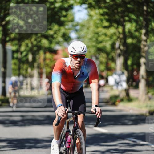 09.08.2026 - GEWOBA Citytriathlon Bremen Michael Burmester http://msf.ph/oto/9948107 09.08.2026 12:30:15 Radfahren 591, 677, 747, 1004 meine-sportfotos.de