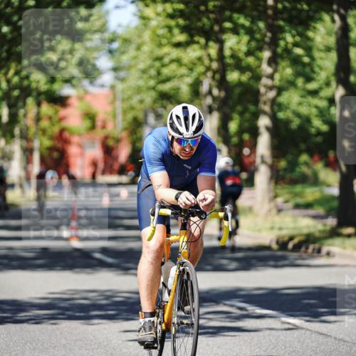 09.08.2026 - GEWOBA Citytriathlon Bremen Michael Burmester http://msf.ph/oto/9948111 09.08.2026 12:30:18 Radfahren 591, 605, 677, 683, 746, 747, 1004 meine-sportfotos.de