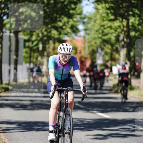 09.08.2026 - GEWOBA Citytriathlon Bremen Michael Burmester http://msf.ph/oto/9948133 09.08.2026 12:30:36 Radfahren 544, 605, 683, 746, 794, 959, 993, 1019, 1116, 1117, 1149 meine-sportfotos.de