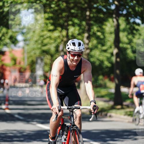 09.08.2026 - GEWOBA Citytriathlon Bremen Michael Burmester http://msf.ph/oto/9948150 09.08.2026 12:30:51 Radfahren 547, 662, 946, 1019 meine-sportfotos.de