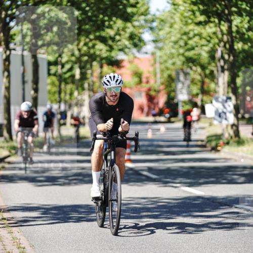 09.08.2026 - GEWOBA Citytriathlon Bremen Michael Burmester http://msf.ph/oto/9948151 09.08.2026 12:30:59 Radfahren 547, 662, 721, 824, 882, 947 meine-sportfotos.de