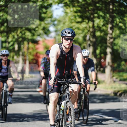 09.08.2026 - GEWOBA Citytriathlon Bremen Michael Burmester http://msf.ph/oto/9948171 09.08.2026 12:31:13 Radfahren 580, 589, 592, 645, 646, 685, 686, 710, 721, 775, 793, 824, 852, 882, 909, 947, 1101 meine-sportfotos.de